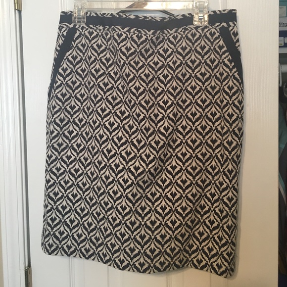 Beautiful print skirt from The Limited - Picture 1 of 3
