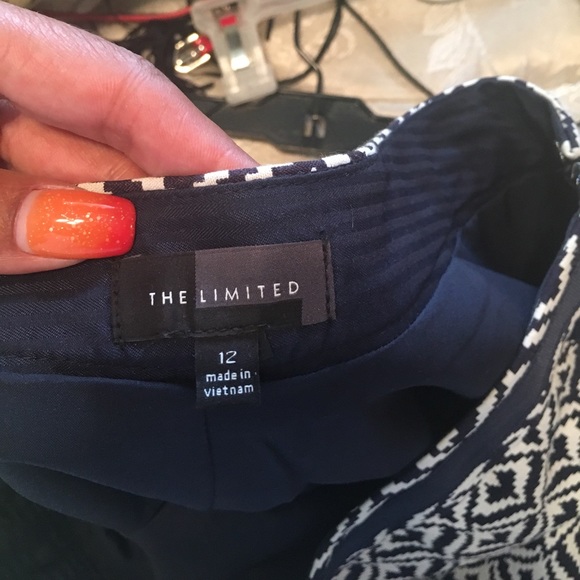 Beautiful print skirt from The Limited - Picture 3 of 3