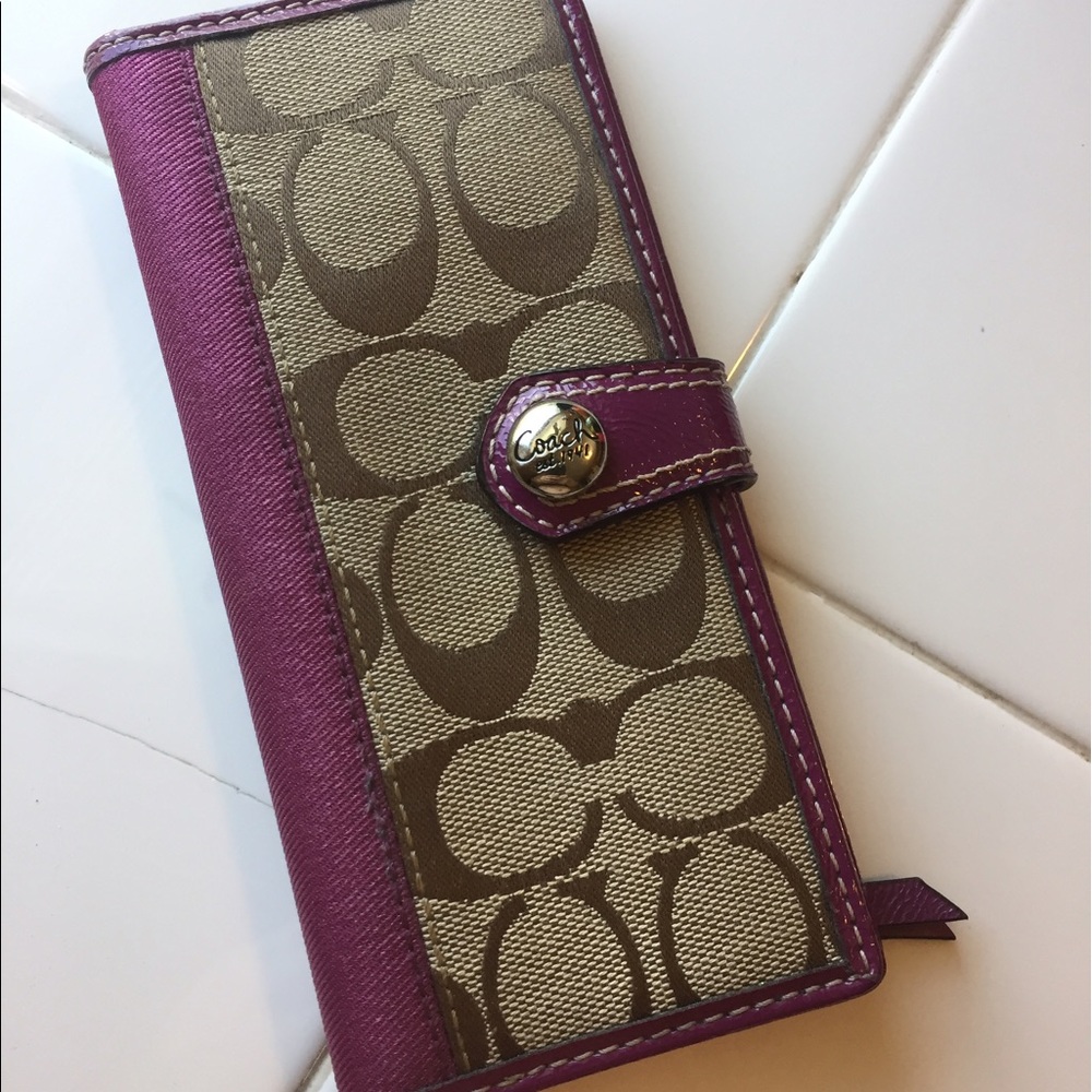 Authentic Coach slim wallet