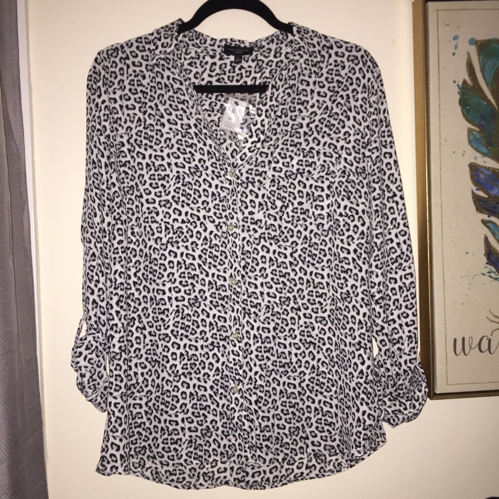 ❌SOLD LOCALLY❌The limited leopard print blouse