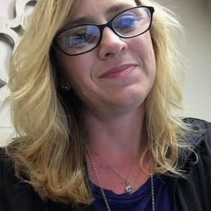 Meet your Posher, Carrie