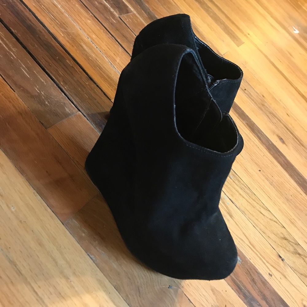 Black heels