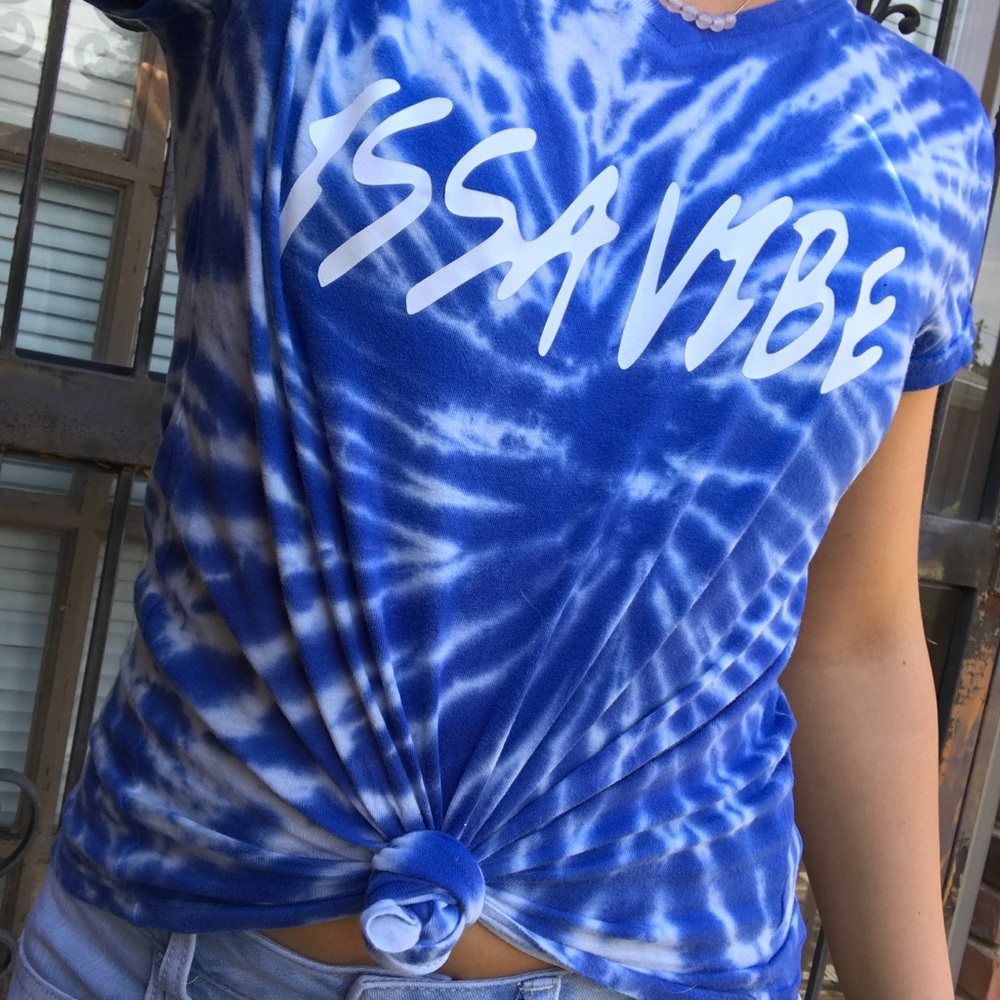 ISSA VIBE tye dye shirt