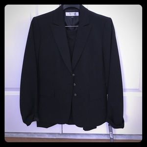 NWT Tahari Suit