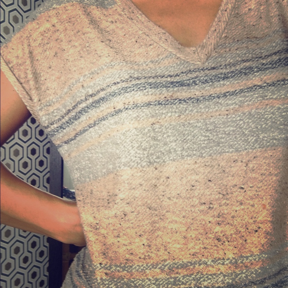 Long knit Shirt with slits on the sides