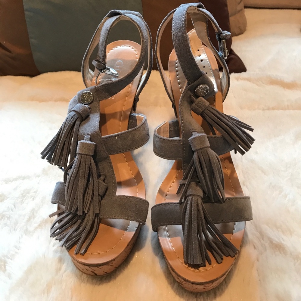 Guess strappy platform sandal