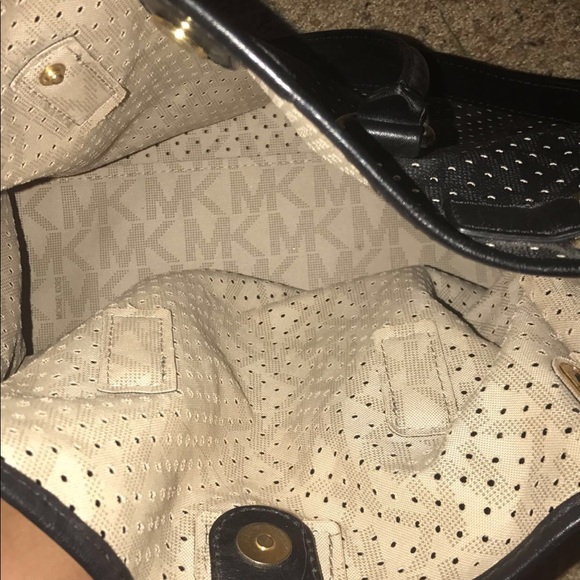 Mk purse - Picture 2 of 2