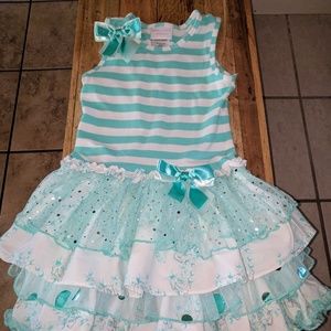 Girls dress