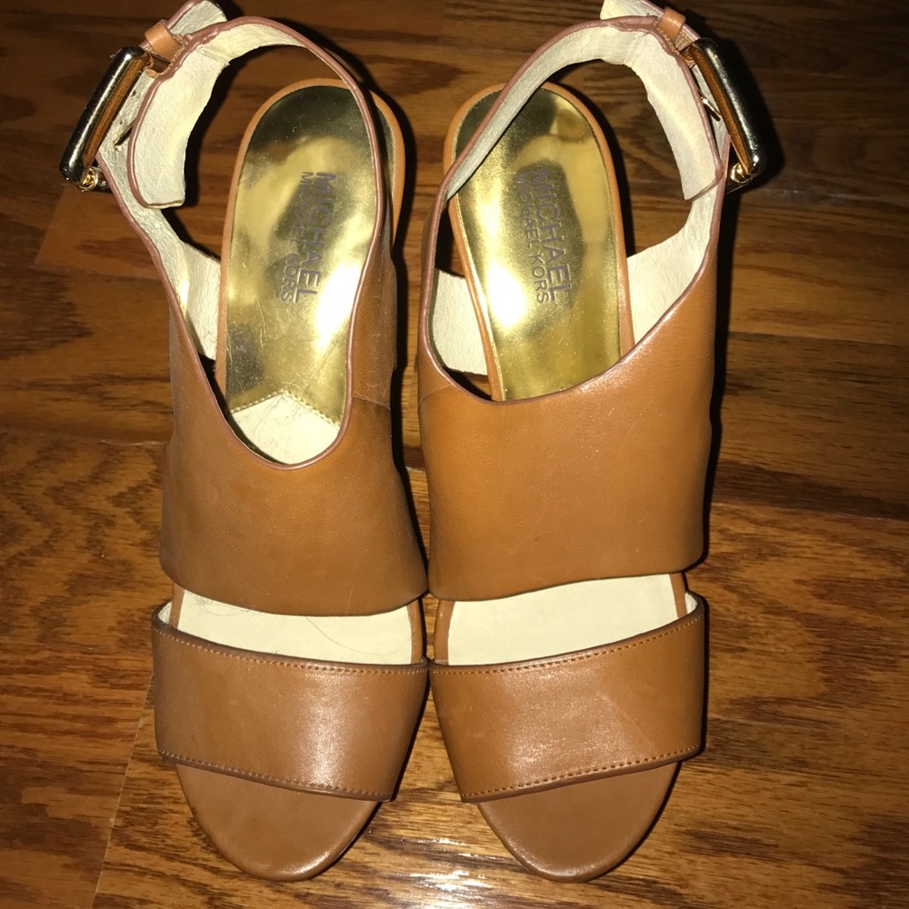 michael kors heels size 8.