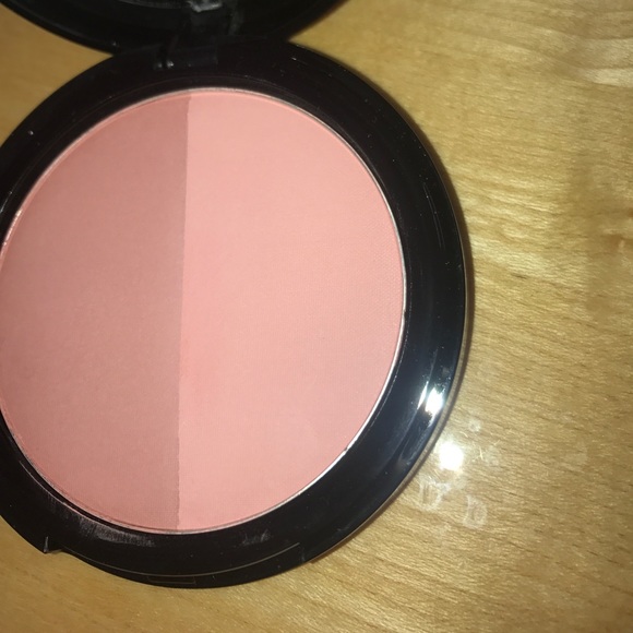 Kat Von D Shade and Light blush in Piaf and Poe - Picture 2 of 4