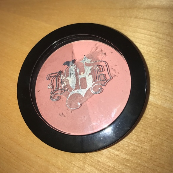 Kat Von D Shade and Light blush in Piaf and Poe - Picture 4 of 4