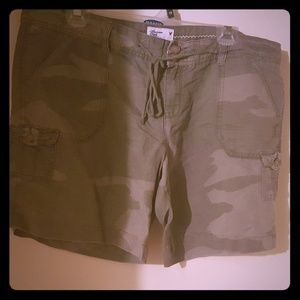 American Eagle Camo Shorts