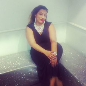 Meet your Posher, Adrienne