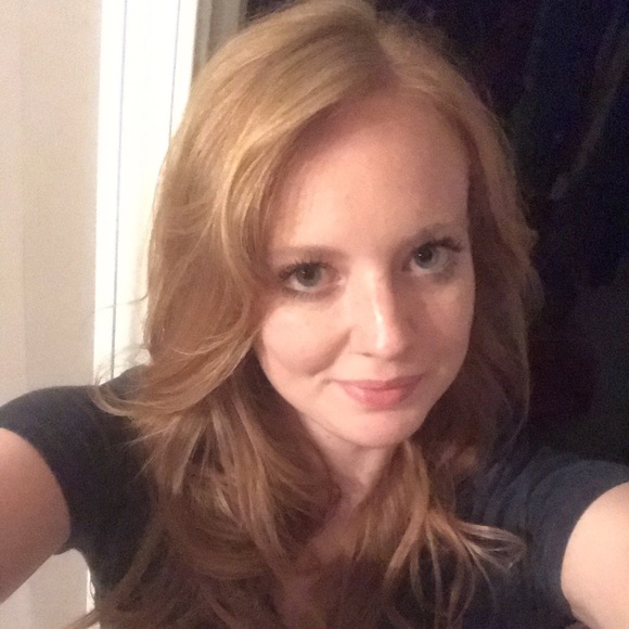 Meet your Posher, Cynthia - Picture 1 of 1