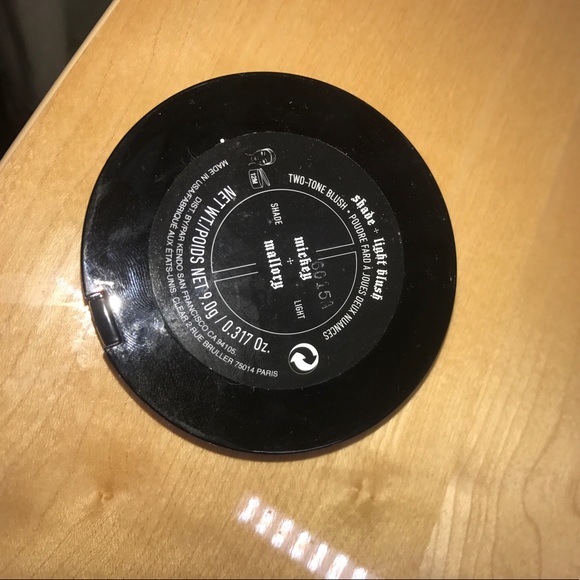 Kat Von D shade and light blush in Piaf and Poe - Picture 3 of 4