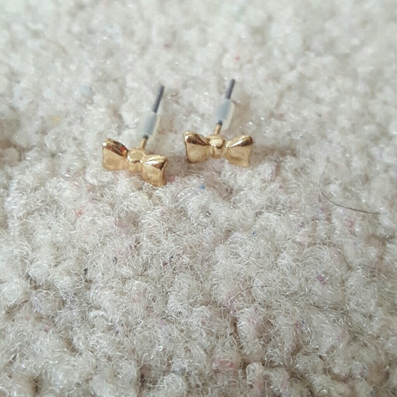 Bundle FREE with any purchase over $12! - Picture 4 of 4