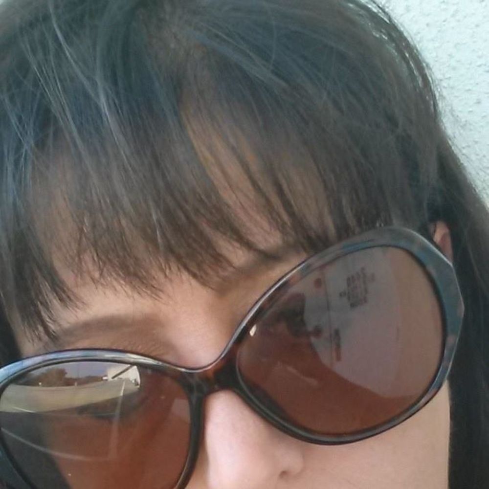 Meet your Posher, Danae