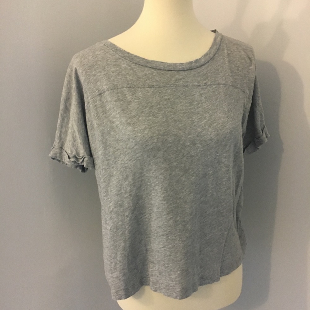 Old Navy basic grey comfy tee - Picture 2 of 5