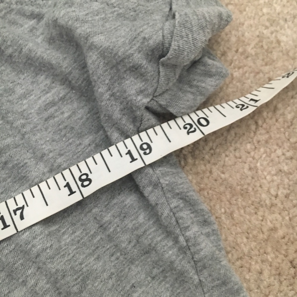 Old Navy basic grey comfy tee - Picture 3 of 5
