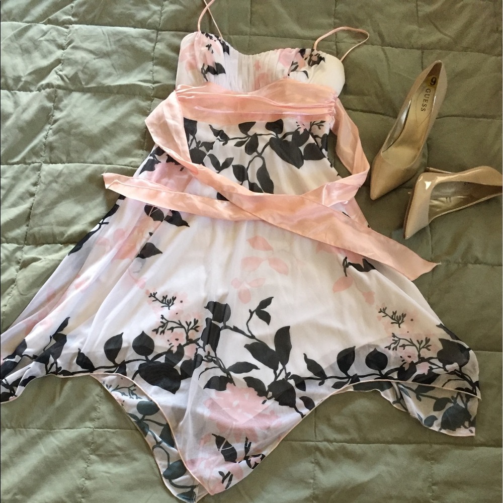 Speechless tie waist dress Brand New!!!