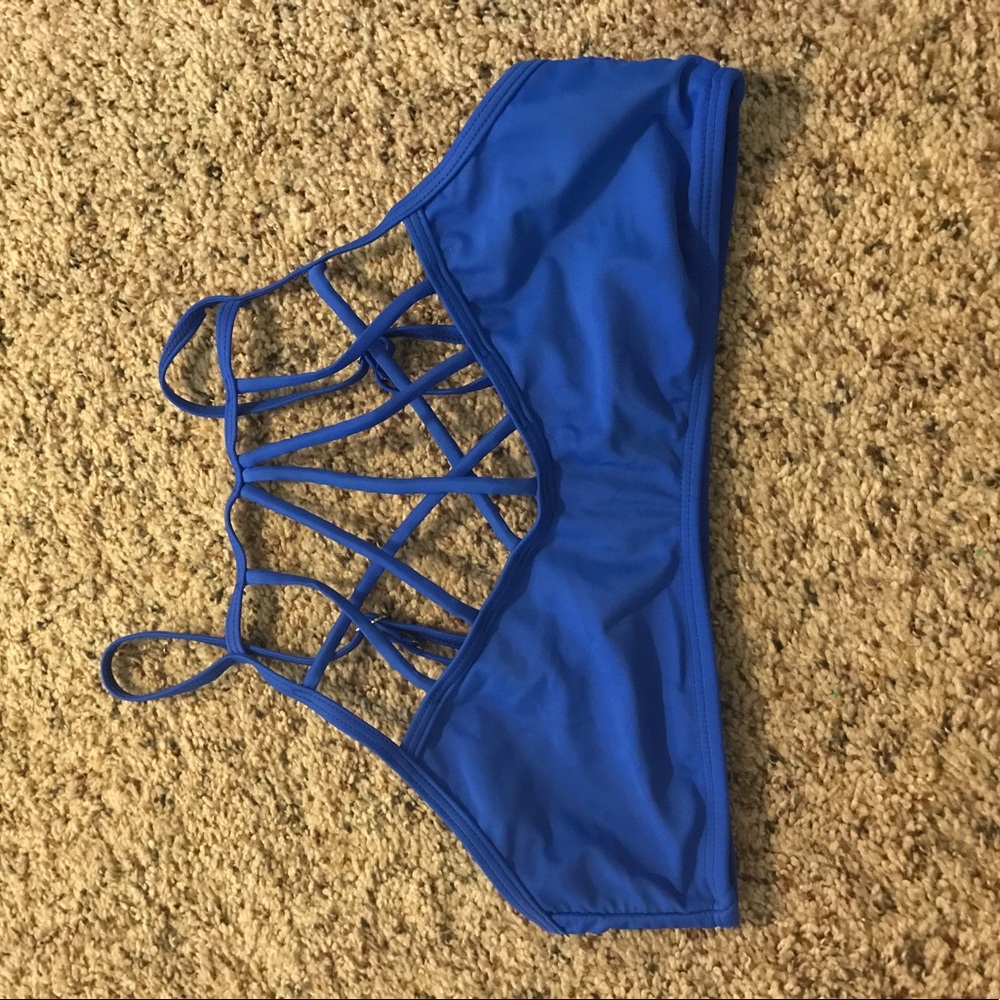 Strappy bikini top