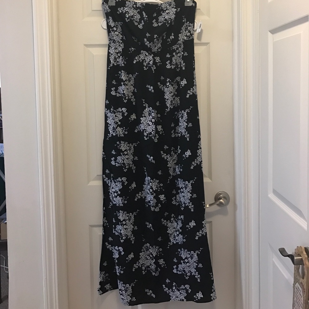BNWT Old Navy Floral Maxi Dress