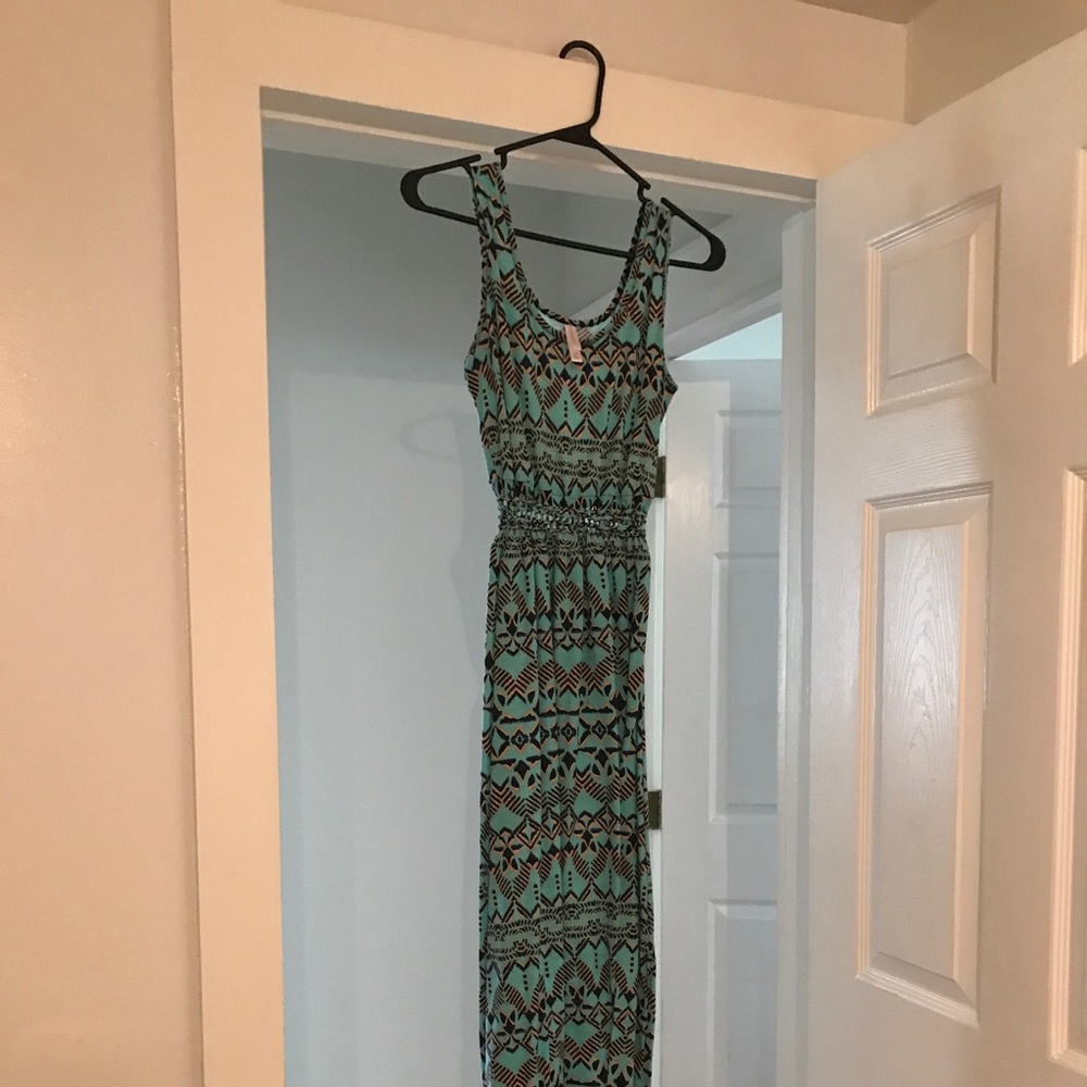 Xhilaration summer Maxi Dress