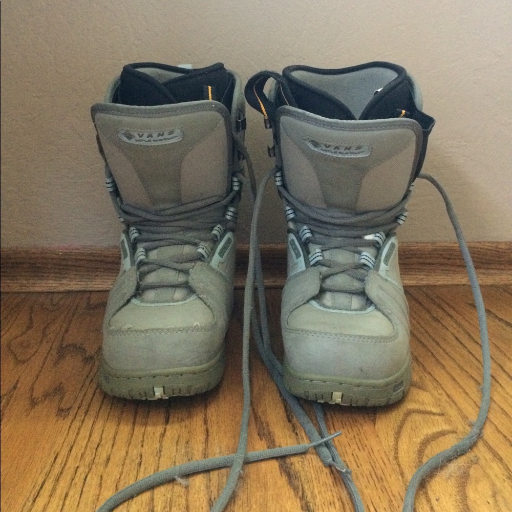 Vans Snowboard Boots