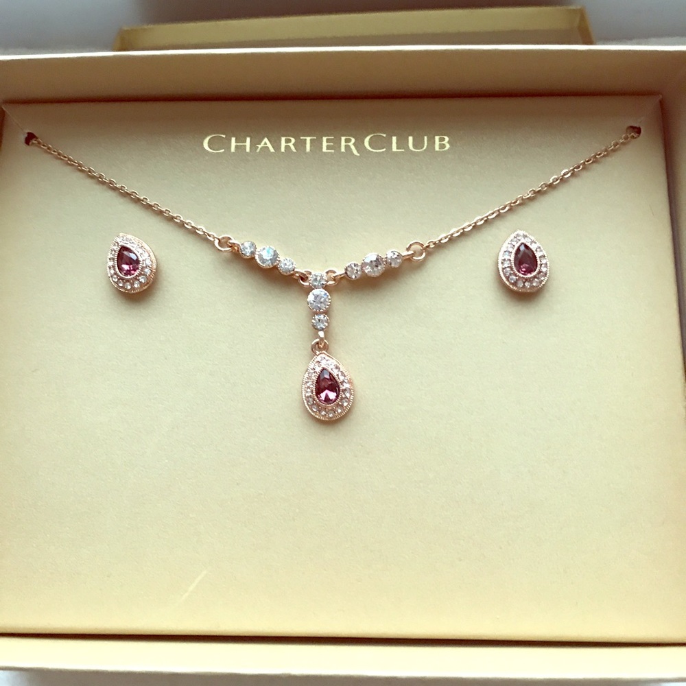 Necklace and earring set