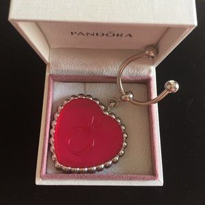 ❌SOLD❌Pandora heart key chain RARE AND NEVER USED!
