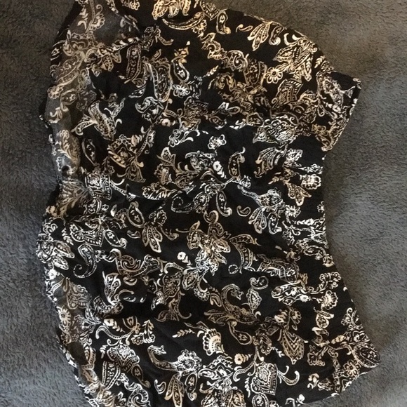 Shorts - Picture 2 of 2