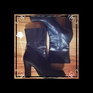 Steve Madden Dark Brown Boots w/ Heels Sz 8