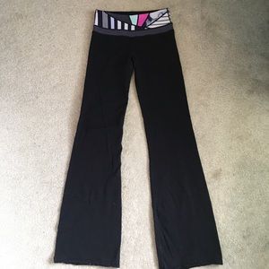 Lululemon wonder under yogas