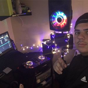 Meet your Posher, Dario