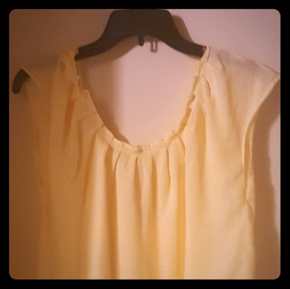 Yellow and white Lauren Conrad top