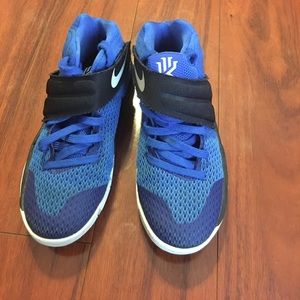 Boys Nike Kyrie Irving Sneakers