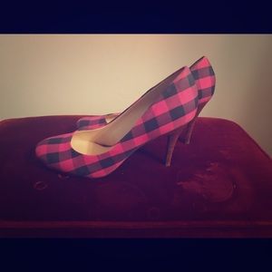 Size 10 Jessica Simpson Navy Blue/Pink Plaid Heels