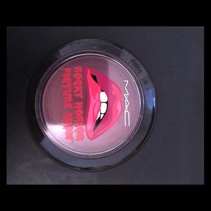 Limited Edition MAC Horror Pic Show Blush