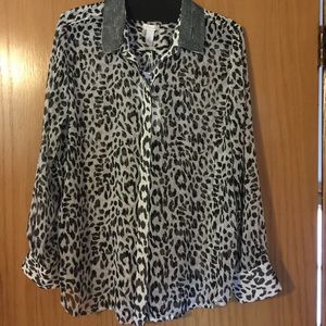 Chico's Lane Il Cheetah Print Top