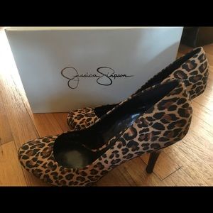 Jessica Simpson cheetah print size 11 high heels