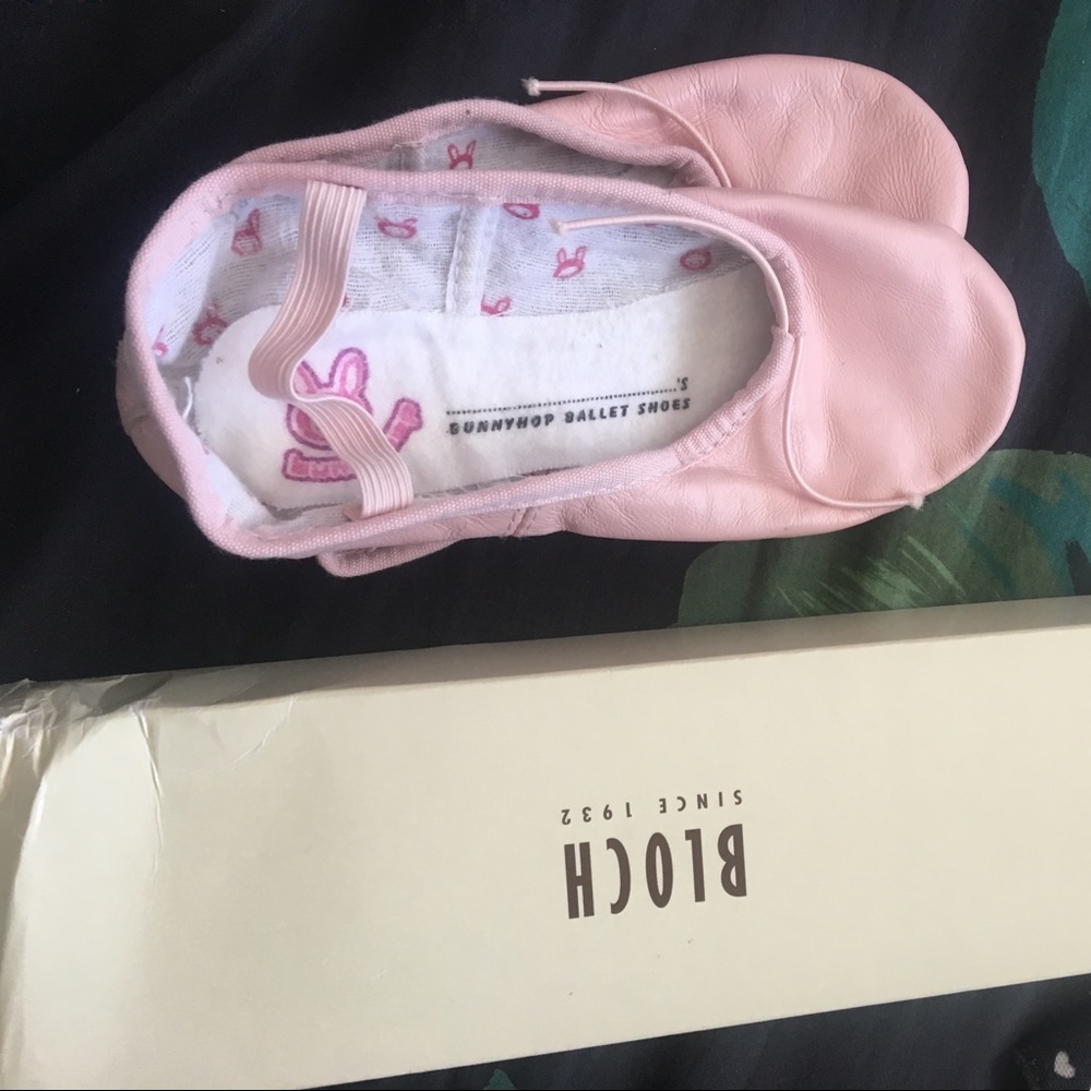 Bloch Girls' Ballet Slippers