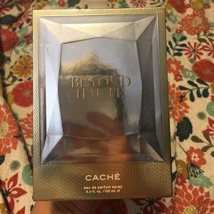 Cache Beyond Haute eau de parfum spray