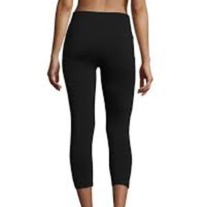 ALO Airbrush Capri Yoga Legging