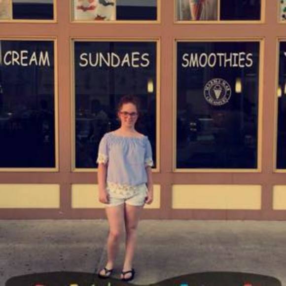 Meet your Posher, Bianca - Picture 1 of 1