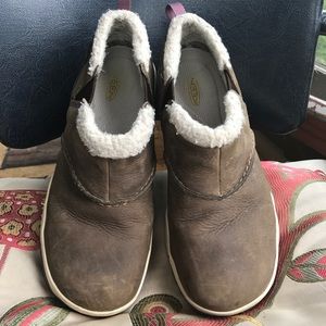 Keen winter slip on sneakers