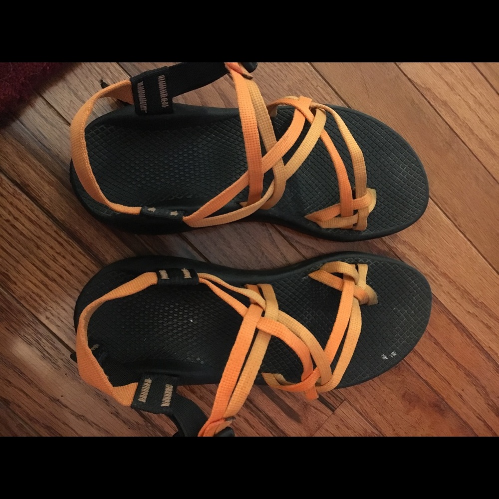 Orange Chaco double strap with toe size 9 women