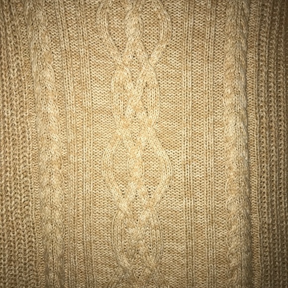 NWOT Old Navy Sweater - Picture 3 of 4