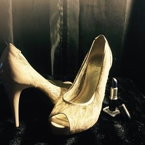 Guess lacy beige heels