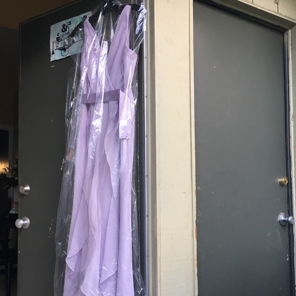 Vera Wang white V-neck Wrapped Bodice Dress Iris