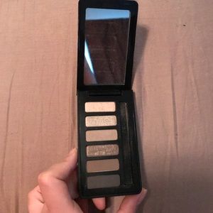 Mac enchanted eve eyeshadow palette